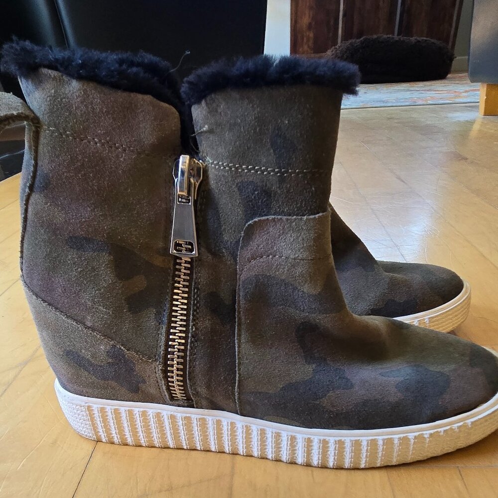 Steven bamby suede leather camo green faux fur lined platform sneakers boots Y2k